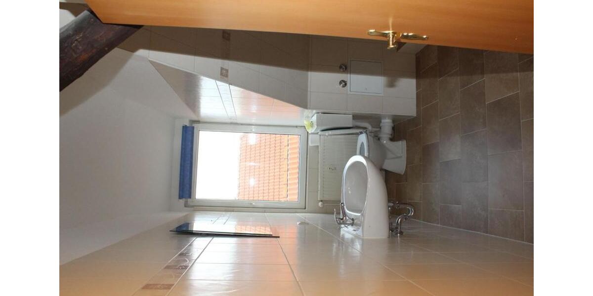 Dachgeschoßwohnung Hagenow - 4 Zimmer, 85 m&sup2;, 590&euro; | Angebot:25868132