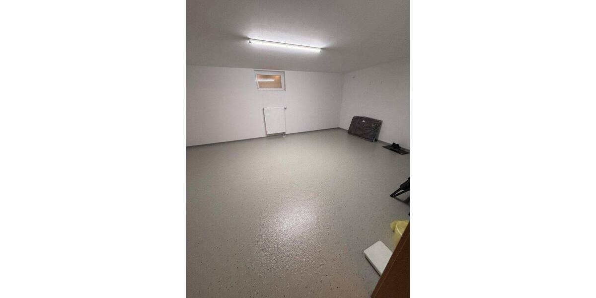 Reihenmittelhaus Feucht - 5 Zimmer, 165 m&sup2;, 2.300&euro; | Angebot:26778559
