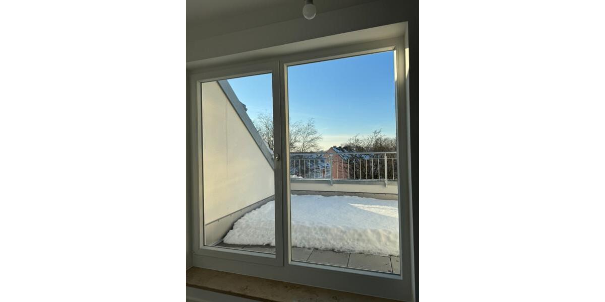 Schöne, helle 2-Zi.-Wohnung mit Dachterrasse 2 zimmer