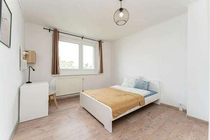 Zimmer Potsdam Stern - 650&euro; | Angebot:27268756