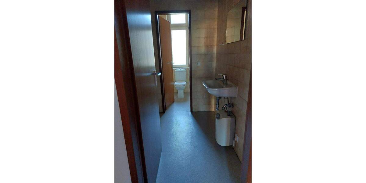 Gewerbeobjekt Saarbrücken St Johann - 5 Zimmer, 120 m&sup2;, 990&euro; | Angebot:26435385
