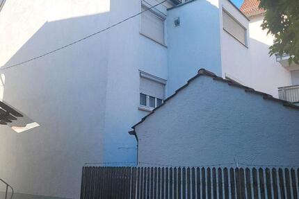Provisionsfrei 4 Fam.Haus in Zentraler Lage