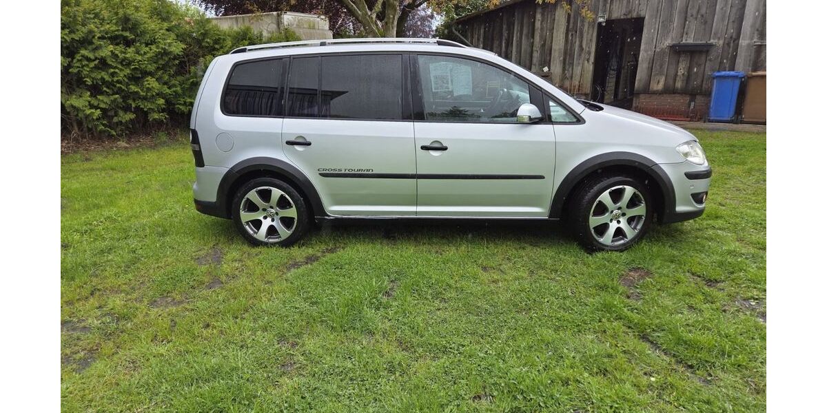 VW Touran 248.896 km 6.790 &euro; Jever 26441