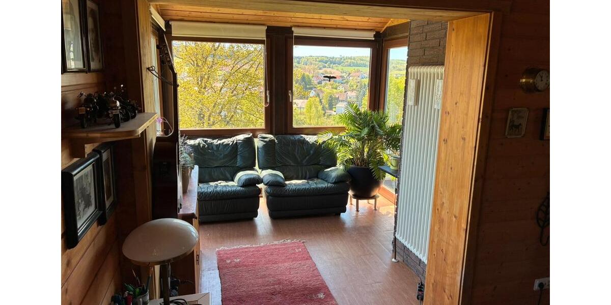 Einfamilienhaus Bad Hersfeld - 9 Zimmer, 180 m&sup2;, 299.000&euro; | Angebot:27081695