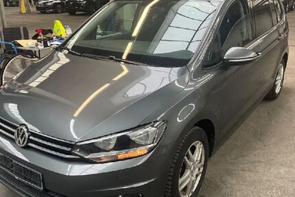 VW Touran 148.000 km 13.450 &euro; Bebra 36179