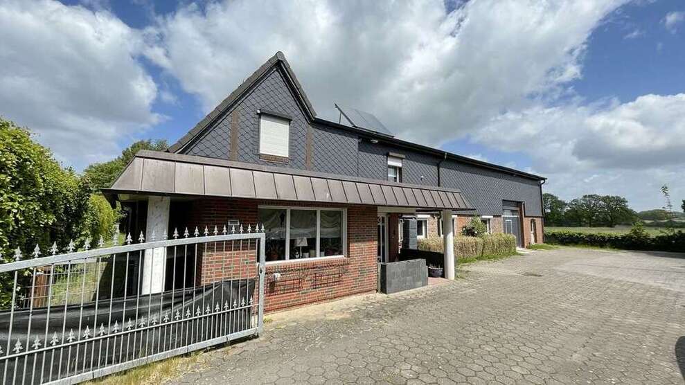 Haus zum Kaufen in Alveslohe-Hoffnung 549.000 € 229.35 m²