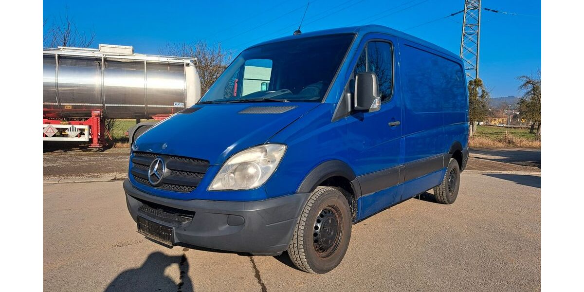 Mercedes-Benz Sprinter 385.000 km 3.950 &euro; Fränkisch-Crumbach 64407
