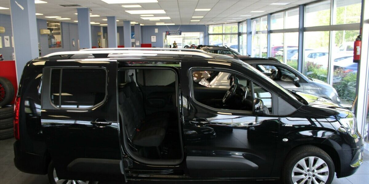 Opel Combo Life 1.5 Aut. 44.760 km 17.480 &euro; Euskirchen 53881