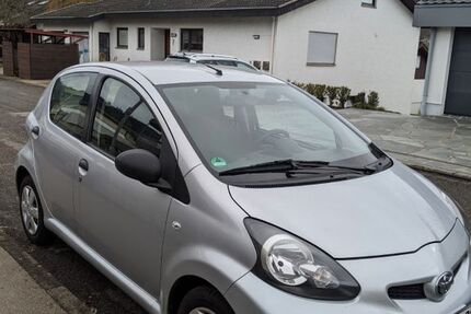 Toyota Aygo (X) 36.618 km 3.998 &euro; Spaichingen 78549