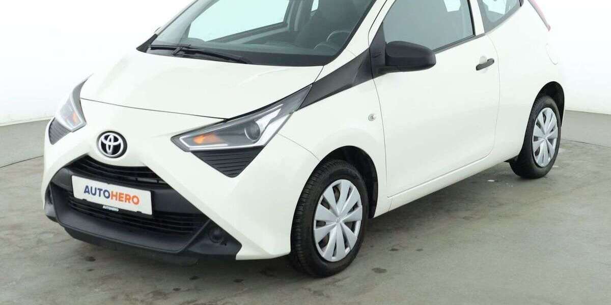 Toyota Aygo 118.959 km 7.630 &euro; Stuttgart 70195