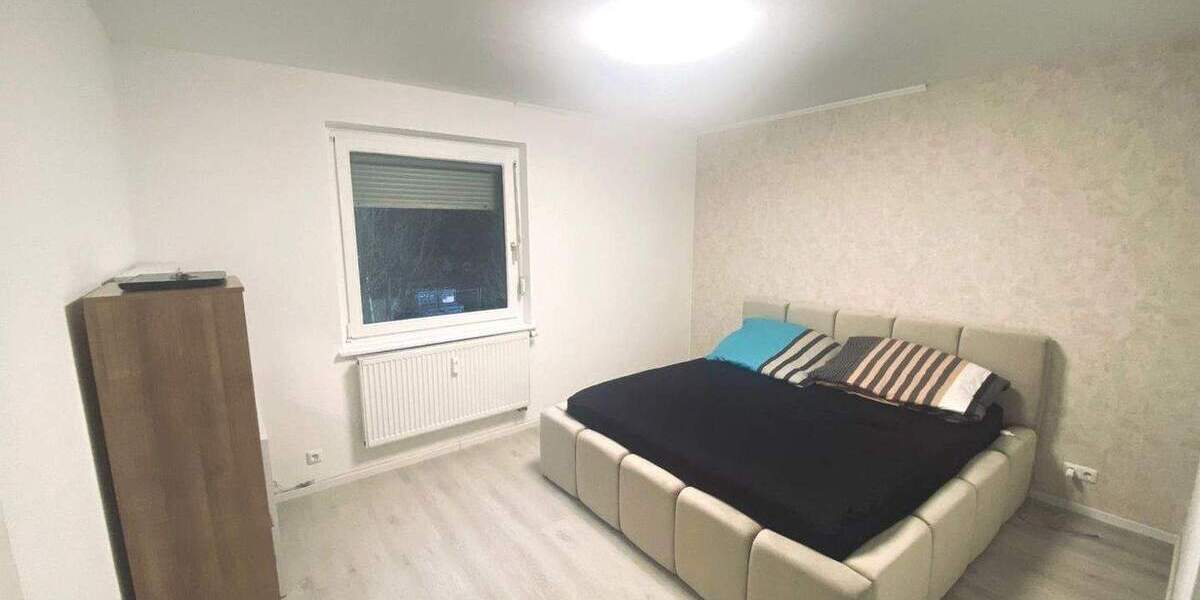 B & B Immobilien: Raum für Ihre Wohnträume-Lichtdurchflutete 4- Zimmer -Wohnung in Zell zu vermieten 4 zimmer