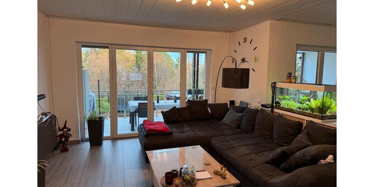 Erdgeschoßwohnung Hürtgenwald - 3 Zimmer, 140 m&sup2;, 1.250&euro; | Angebot:24616461