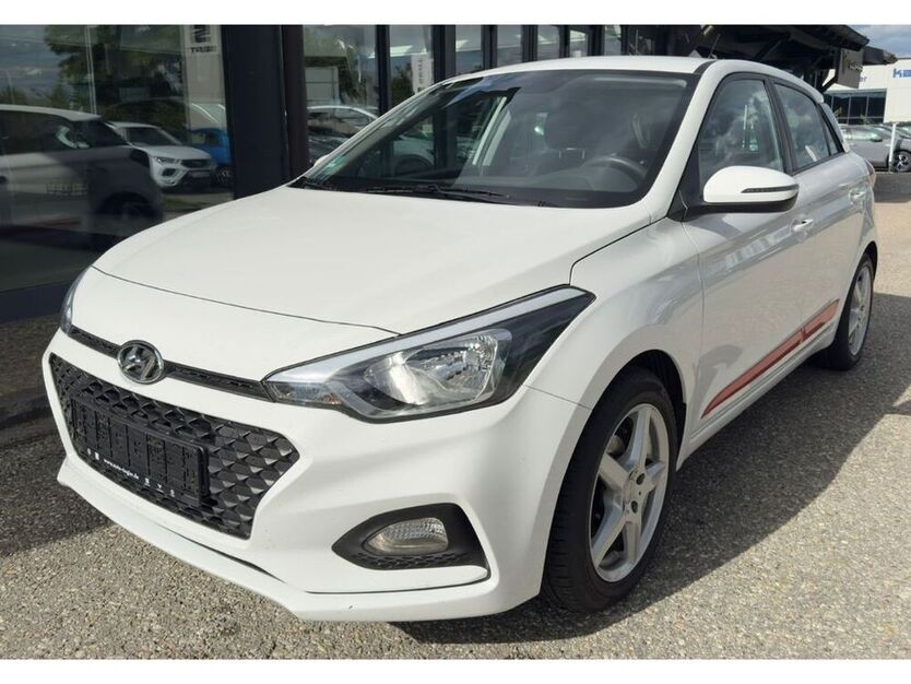 i20