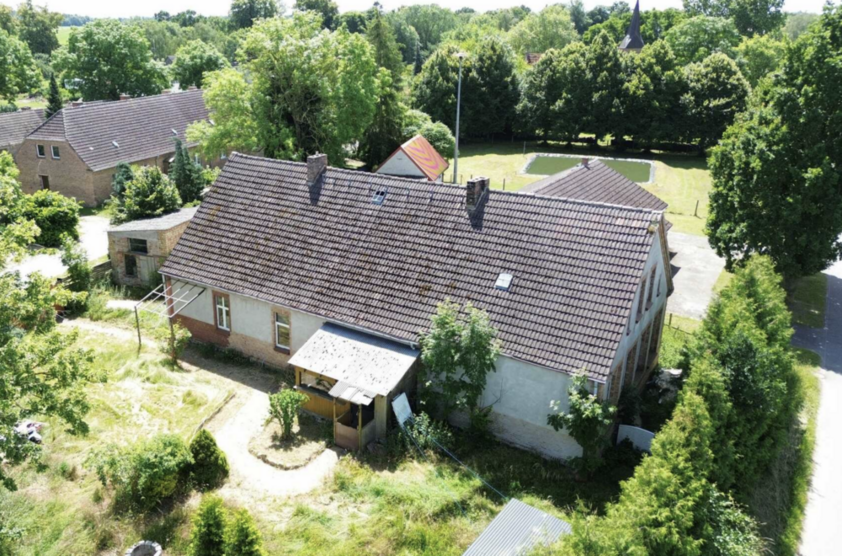 Haus zum Kaufen in Ducherow OT Schmuggerow, 75.000 € 150 m²