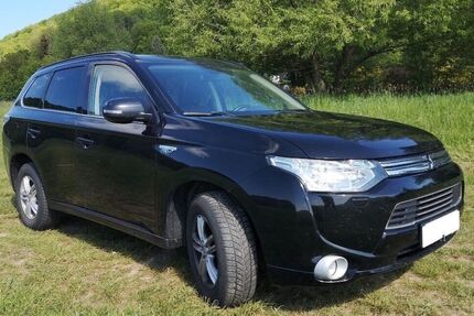 Mitsubishi Plug-in Hybrid Outlander 93.000 km 14.950 € Bad Gottleuba 01816
