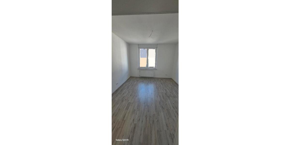 Etagenwohnung Hagen Hohenlimburg - 4 Zimmer, 104 m&sup2;, 1.100&euro; | Angebot:25994262