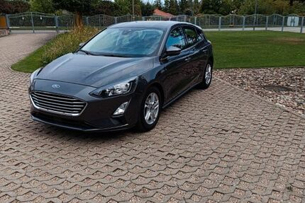 Ford Focus 61.000 km 14.190 &euro; Mühlhausen 99974