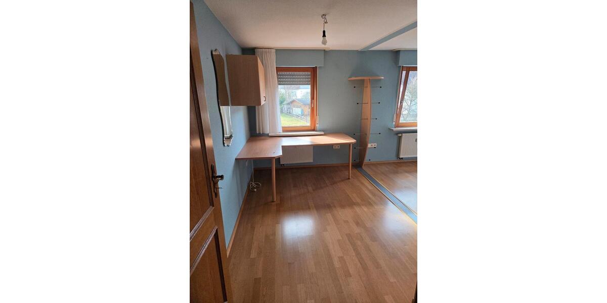Dachgeschoßwohnung Schmallenberg - 3 Zimmer, 114 m&sup2;, 780&euro; | Angebot:25405150