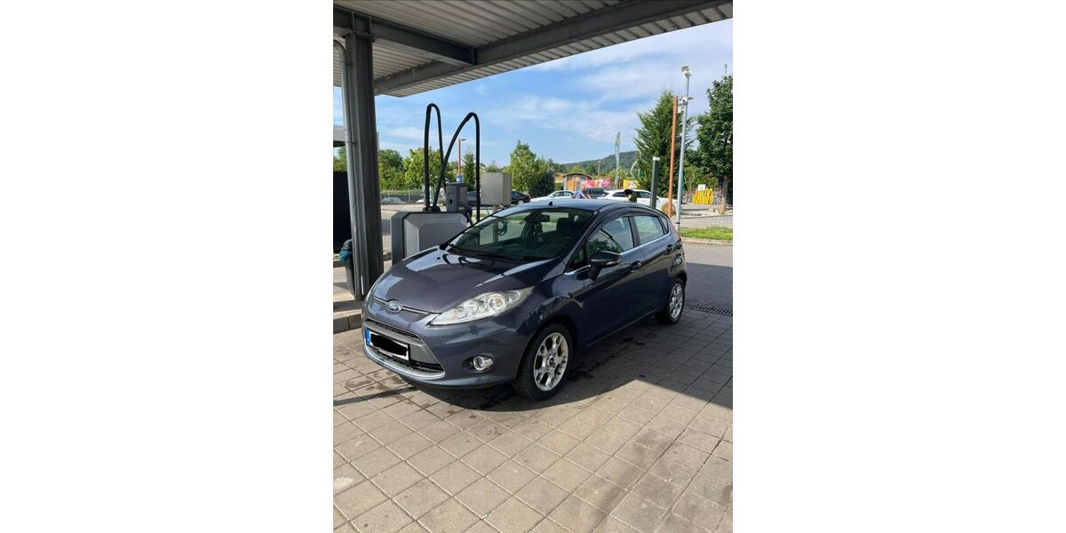 Ford Fiesta 223.500 km 2.600 &euro; Schwäbisch Hall 74523