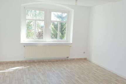 Wohnung Löbau - 3 Zimmer, 77 m&sup2;, 390&euro; | Angebot:27477634