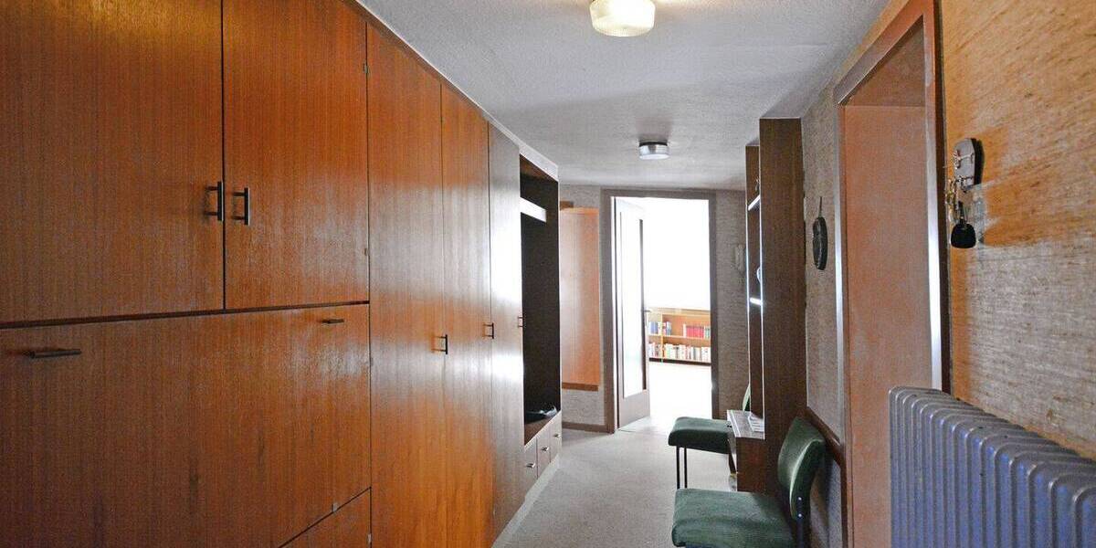 Mehrfamilienhaus, Wohnhaus Wolfhagen - 9 Zimmer, 258 m&sup2;, 180.000&euro; | Angebot:26763338