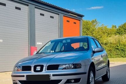 Seat Leon 81.061 km 3.499 € Kassel 34121