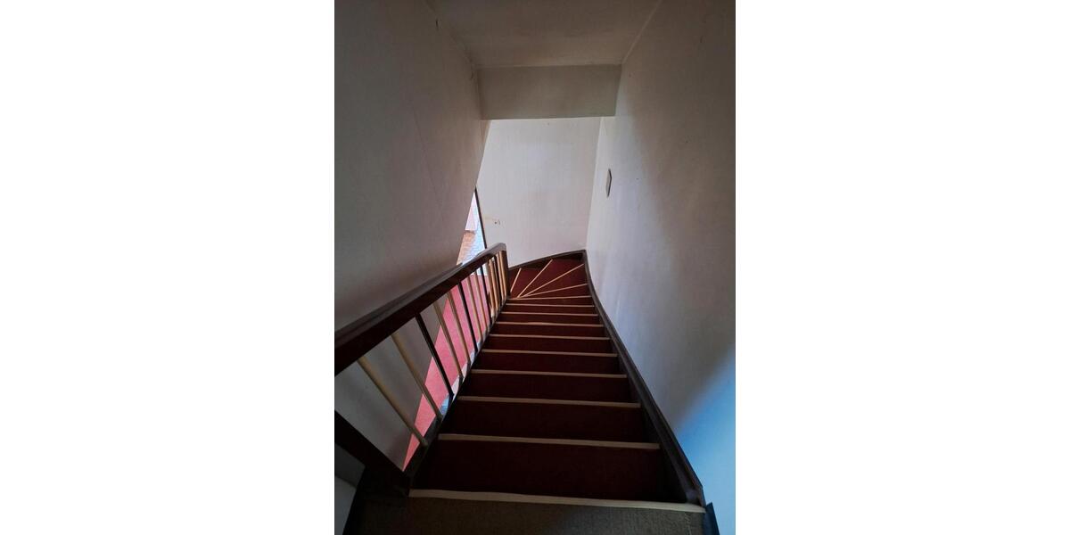 Reihenhaus Calden - 6 Zimmer, 120 m&sup2;, 199.000&euro; | Angebot:22302437