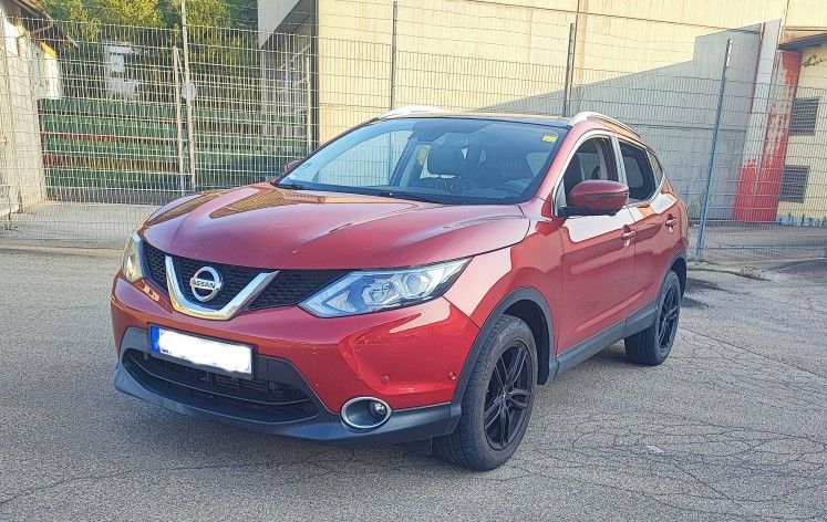 Nissan Qashqai 125.000 km 9.500 &euro; Geislingen an der Steige 73312