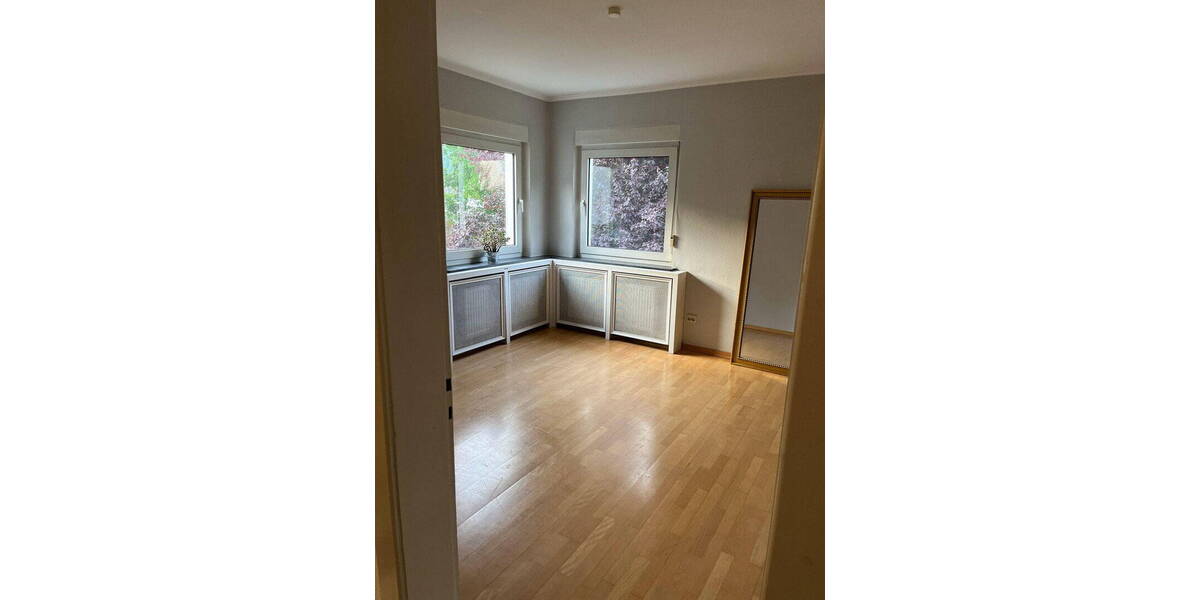 Einfamilienhaus Bad Pyrmont - 4 Zimmer, 134 m&sup2;, 359.000&euro; | Angebot:26583688