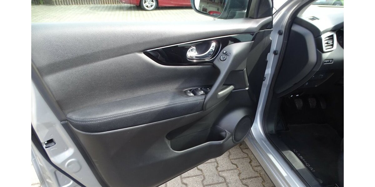 BMW X3 xDrive 20 i xLine, HUD, Kamera, Ambientebeleuch 70.000 km 23.790 &euro; Rodgau 63110