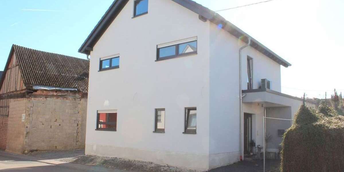 Einfamilienhaus Hadamar - Steinbach Steinbach - 8 Zimmer, 180 m&sup2;, 489.000&euro; | Angebot:25452177