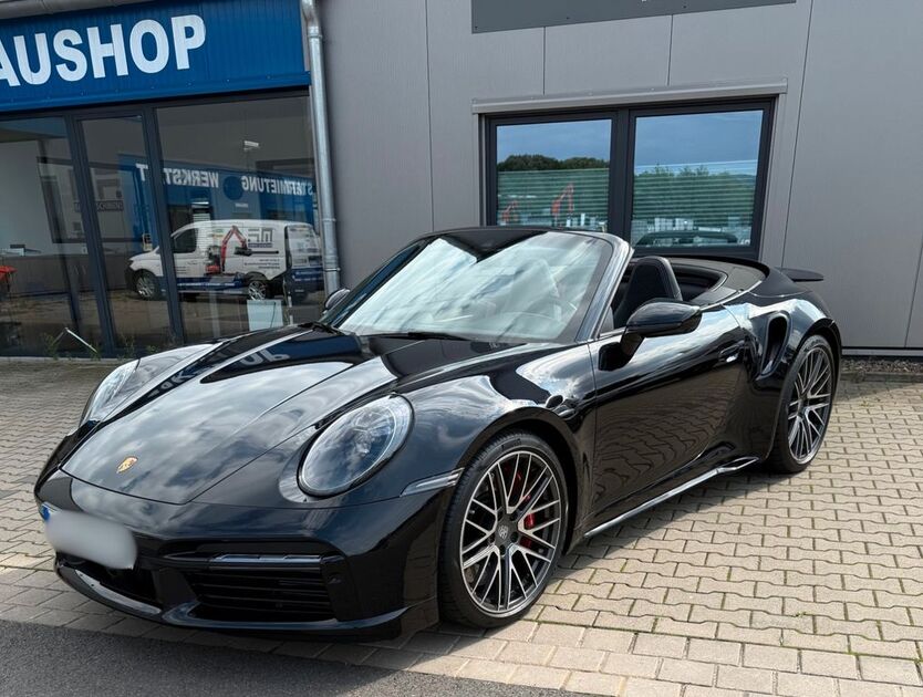 992