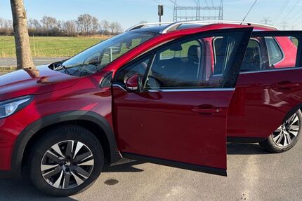 Peugeot 2008 125.000 km 8.499 &euro; Sande / Neustadtgödens 26452