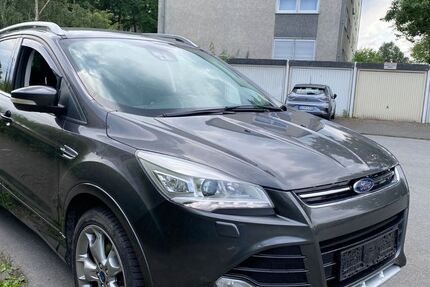 Ford Kuga 165.000 km 8.999 &euro; Lippstadt 59555