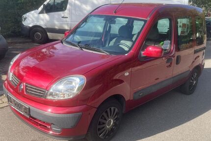 Renault Kangoo 151.767 km 2.750 € Hamburg 22119
