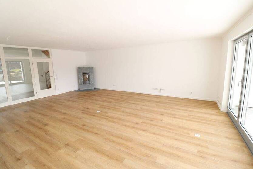 Exklusive, großzügige PenthouseWohnung mit Garage und Platz für eine Familie (Toplage Fußgängerzone)