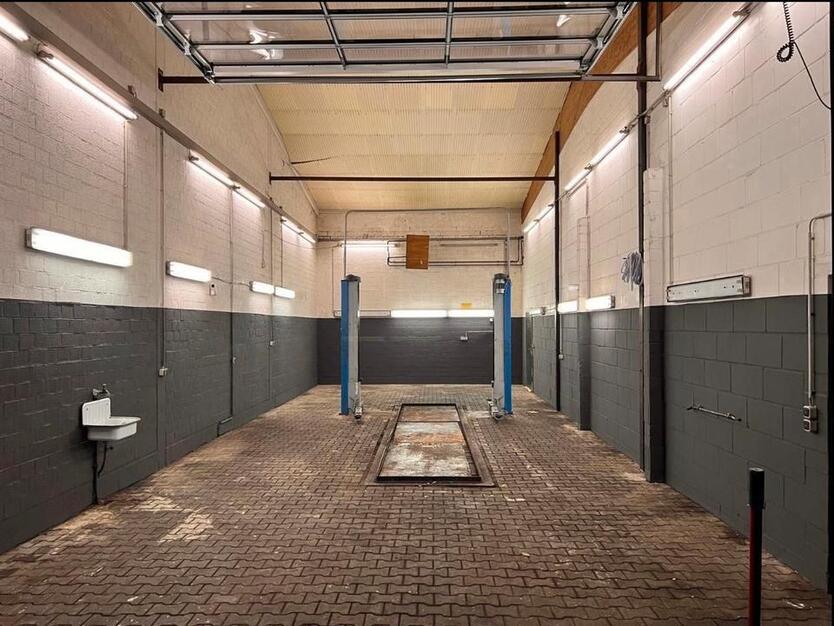 Gewerbehalle im Moerser Gewerbegebiet (Hülsdonk)-ab 01.09.2025