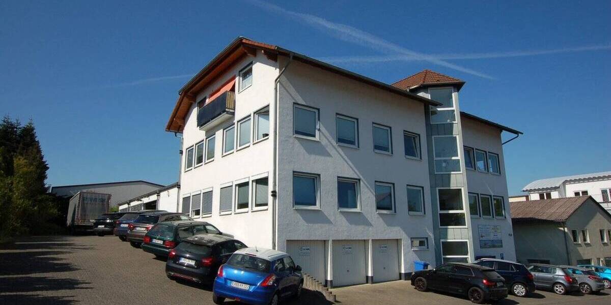 Gewerbeobjekt Michelstadt - 8 Zimmer, 129 m&sup2;, 790&euro; | Angebot:25799364