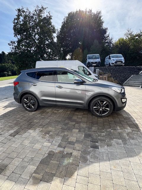 Hyundai SANTA FE 54.000 km 21.100 € Witzmannsberg 94104