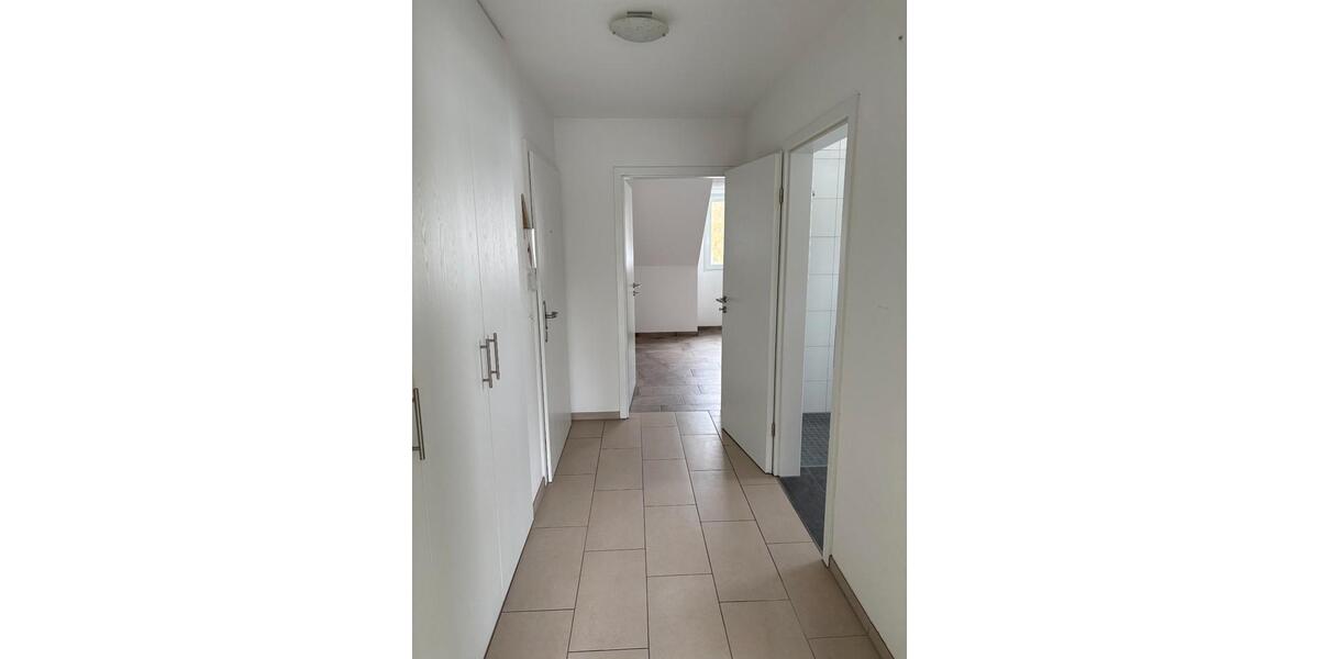 Dachgeschoßwohnung Menden (Sauerland) Berkenhofskamp - 2 Zimmer, 53 m&sup2;, 690&euro; | Angebot:26040066