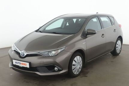 Toyota Auris 82.833 km 14.090 € Leipzig 04328