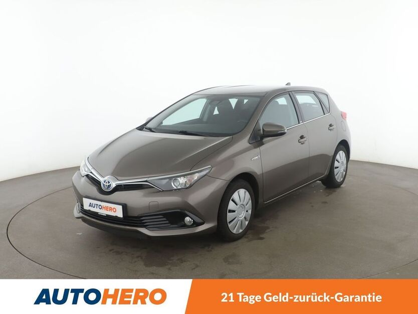 Toyota Auris 82.833 km 14.090 € Leipzig 04328