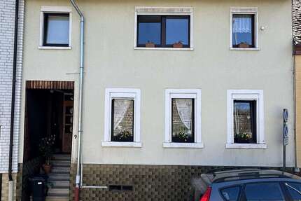 Haus Idar-Oberstein Oberstein - 5 Zimmer, 84 m&sup2;, 130.000&euro; | Angebot:26250701