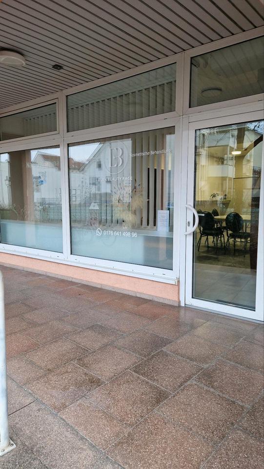 FensterplatzStuhlplatz zimmer