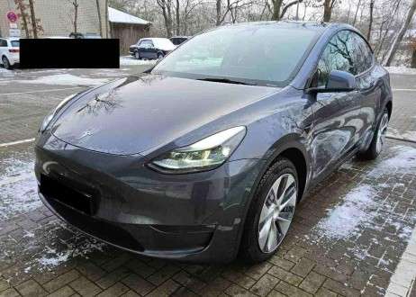 Tesla Model Y 69.415 km 32.900 &euro; Eitorf 53783