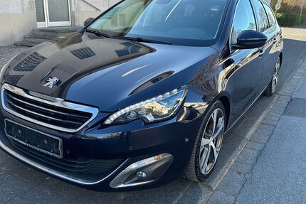 Peugeot 308 180.000 km 6.499 &euro; Paderborn 33100