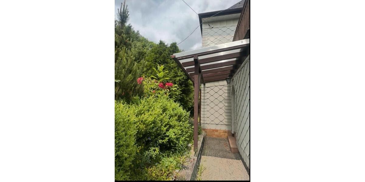 Villa Hof Neuhof - 8 Zimmer, 170 m&sup2;, 296.000&euro; | Angebot:26442396