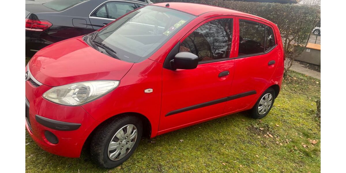 Hyundai i10 137.000 km 1.590 &euro; München 80937