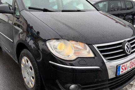 VW Touran 263.000 km 1.990 &euro; Niederwerrn 97464