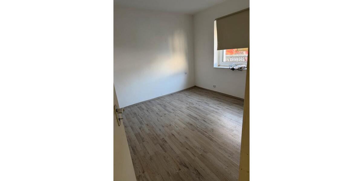 Reihenhaus Höxter - 4 Zimmer, 70 m&sup2;, 60.000&euro; | Angebot:25375746